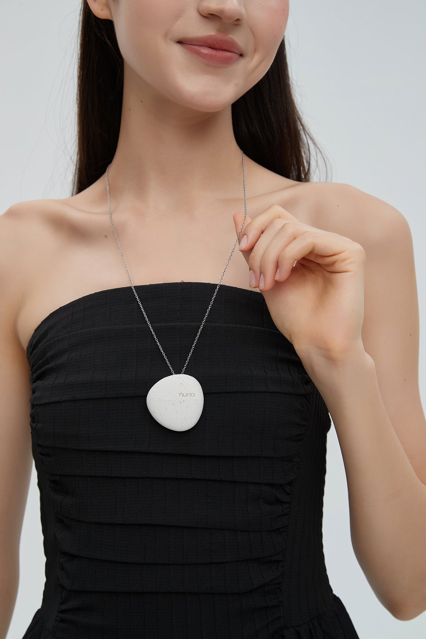 Nuna Emotion Tracking Pendant